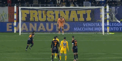 特里：穆帅赢球后会让我们在基地陪孩子，我的孩子们很喜欢他